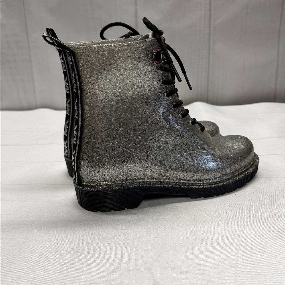 Michael Kors Silver Glitter Tavie Lug Sole Lace Up Combat Rain Booties Size 6 - Picture 5 of 11
